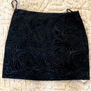 Express mini skirt, NWOT size 3/4 black velvet with swirl design,sexy gorgeous !